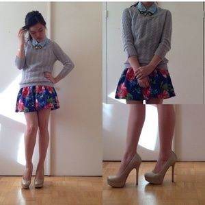 Hollister Floral White Point Blue Casual Skirt